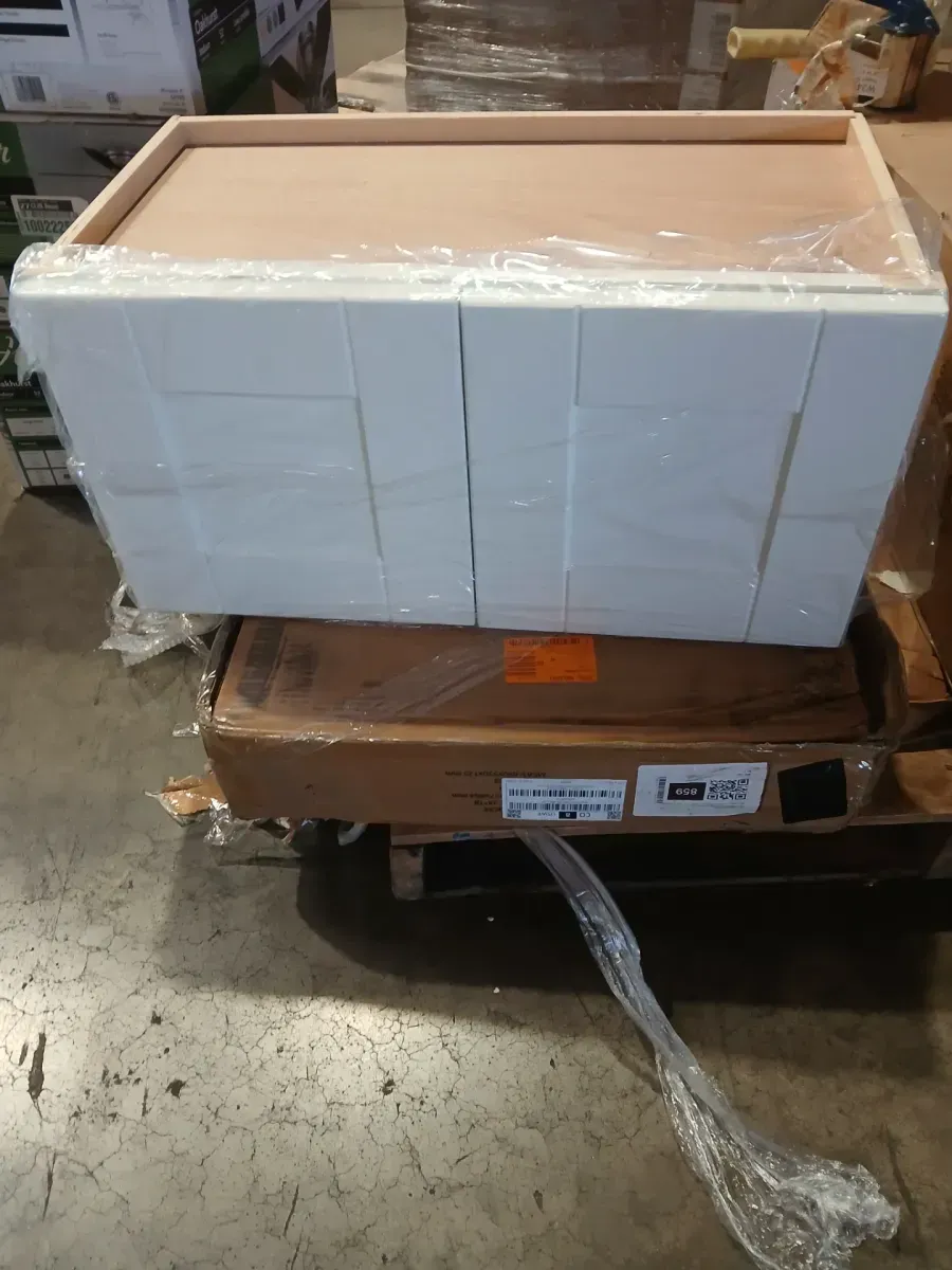 Arlington Vesper White Plywood Shaker Stock Assembled Wall Bridge Kitchen Cabinet Soft Close 24 in.W x12 in. D x12 in. H - image 3