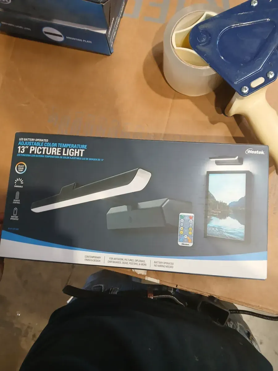 Matte Black 13 in. LED Adjustable White Picture Light - image 2