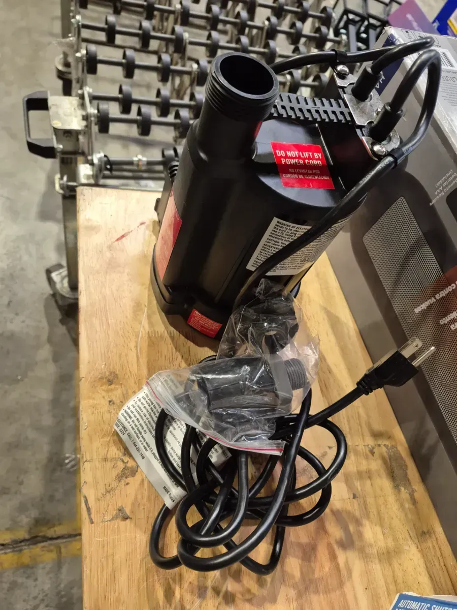 Everbilt 1/3 HP Automatic Utility Pump - image 4