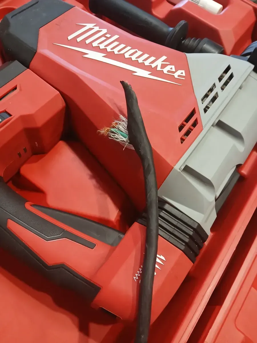 *** damage cable 1-3/4 in. SDS-MAX Rotary Hammer - image 4