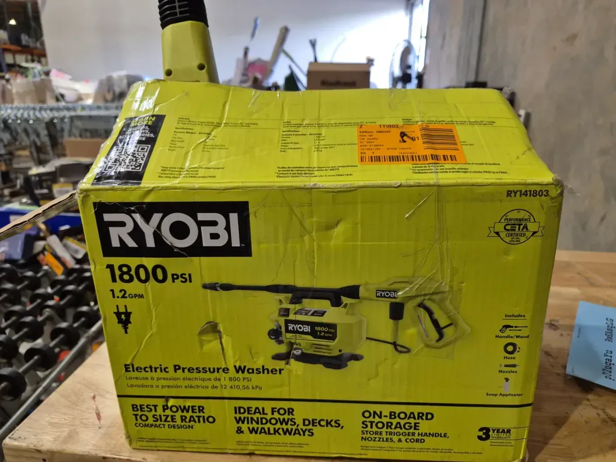 1800 PSI 1.2 GPM Cold Water Corded Electric Pressure Washer - image 3