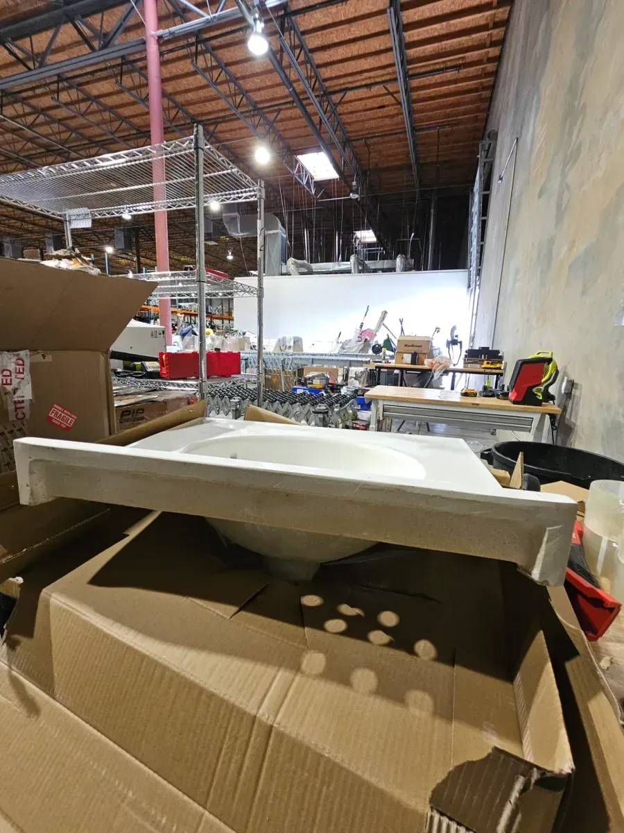 25 in. W x 19 in. D Cultured Marble Vanity Top in White with White Rectangular Single Sink - image 3