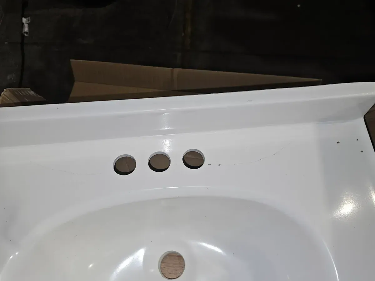 25 in. W x 19 in. D Cultured Marble Vanity Top in White with White Rectangular Single Sink - image 5