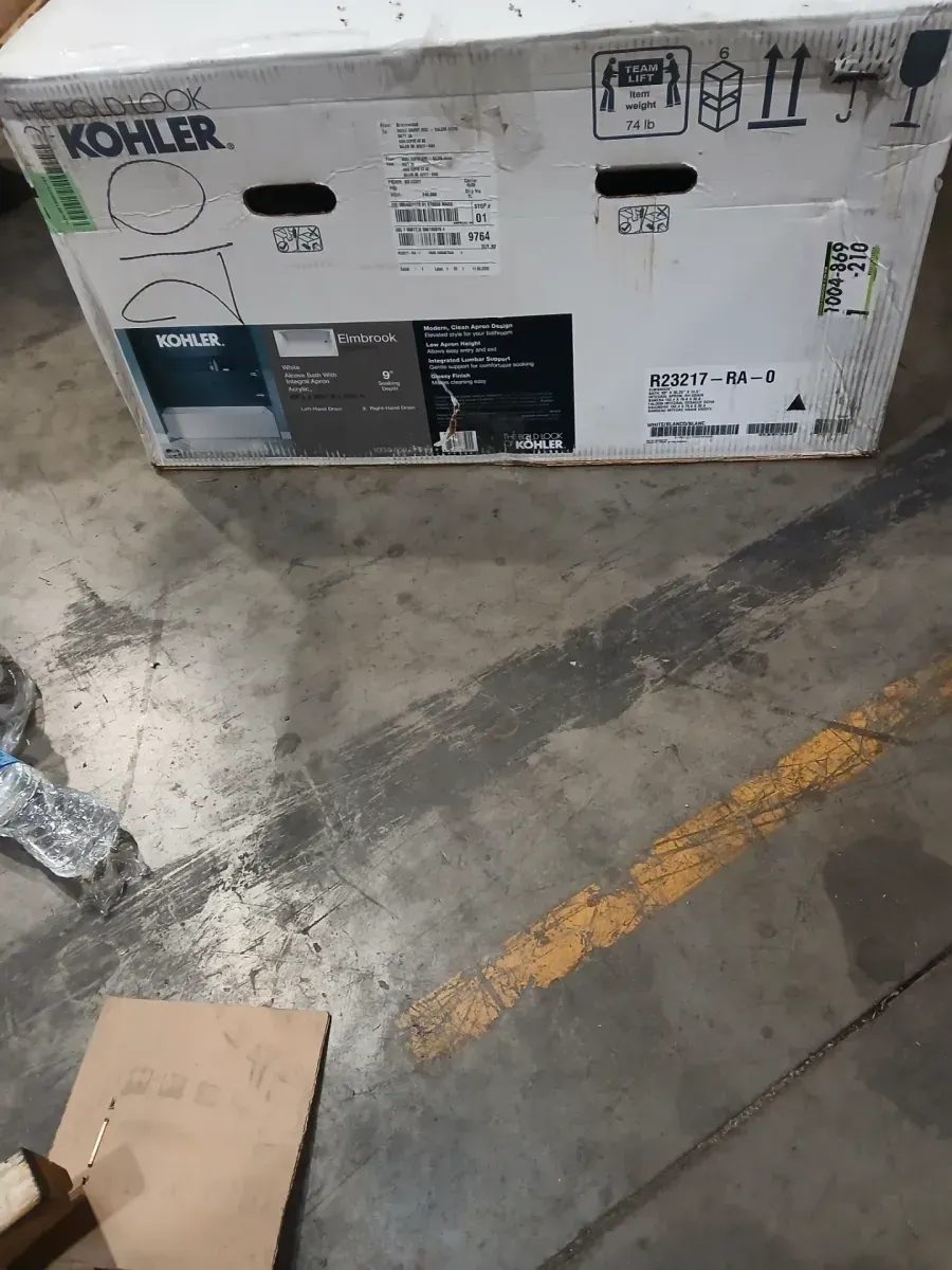 Elmbrook 60 in. x 30.25 in. Soaking Bathtub with Right-Hand Drain in White - image 2