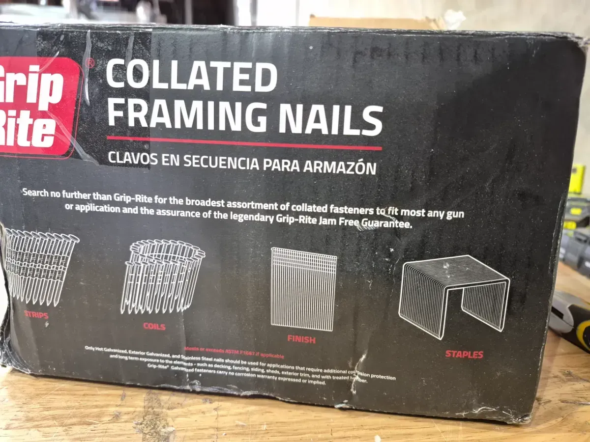 3 in. x 0.120 in. 21° Plastic Collated Bright Coated Smooth Shank Round Head Framing Nails 4000 per Box - image 2