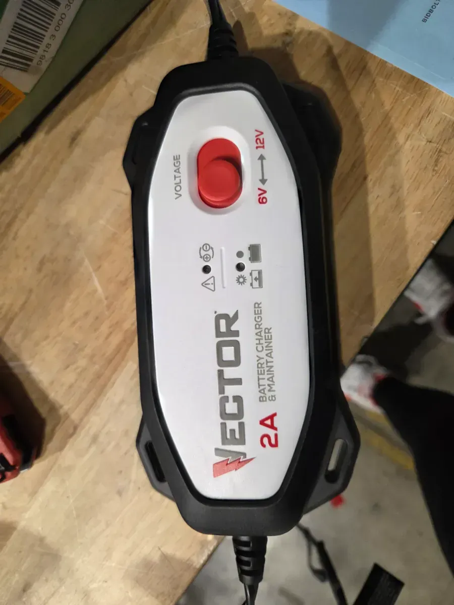 2 Amp Battery Charger/Maintainer - image 2