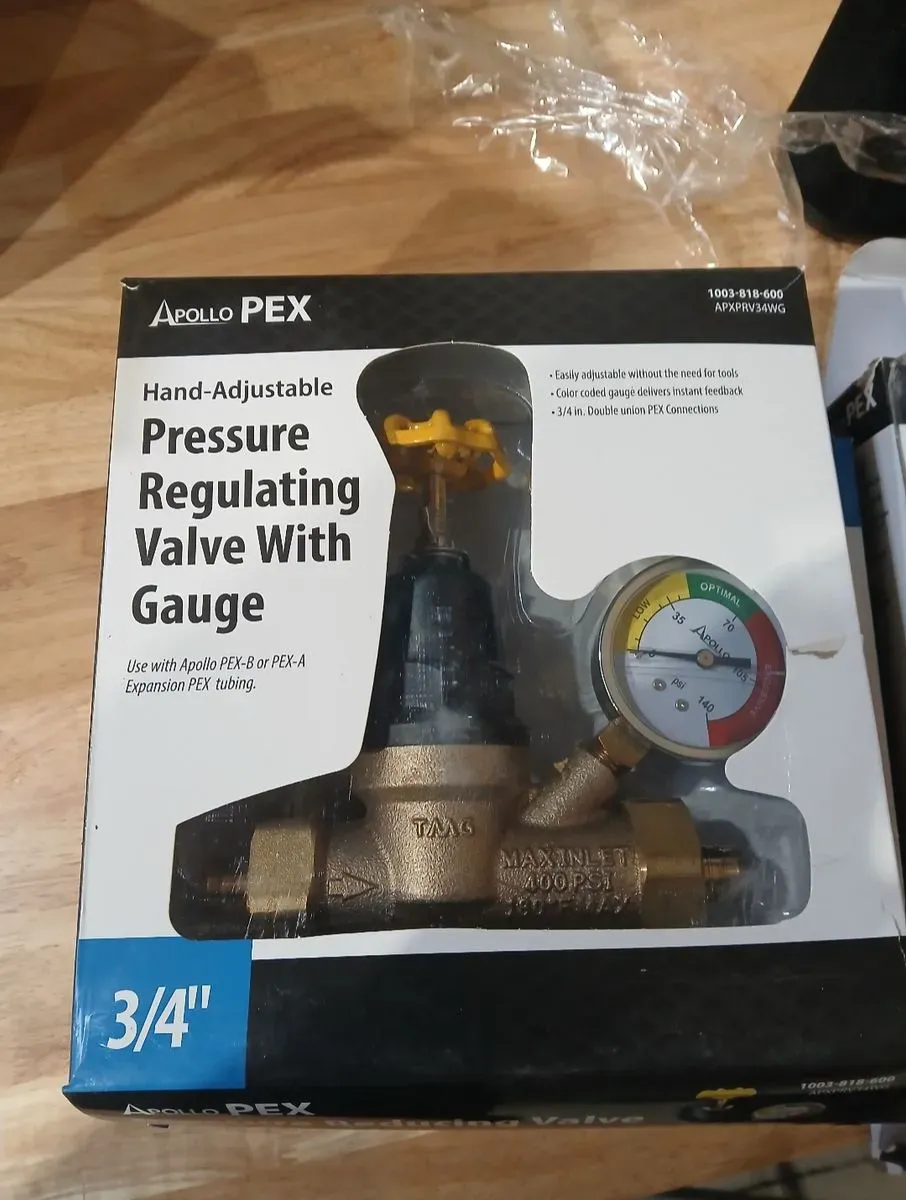 3/4 in. Bronze Double Union PEX-B Water Pressure Regulator with Gauge - image 2