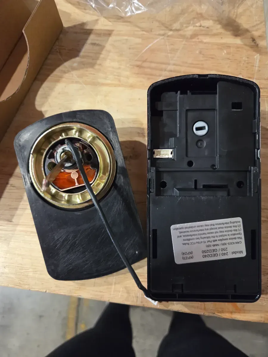 Kwikset Powerbolt 250 10-Button Keypad Venetian Bronze Transitional Electronic Deadbolt Door Lock - image 3