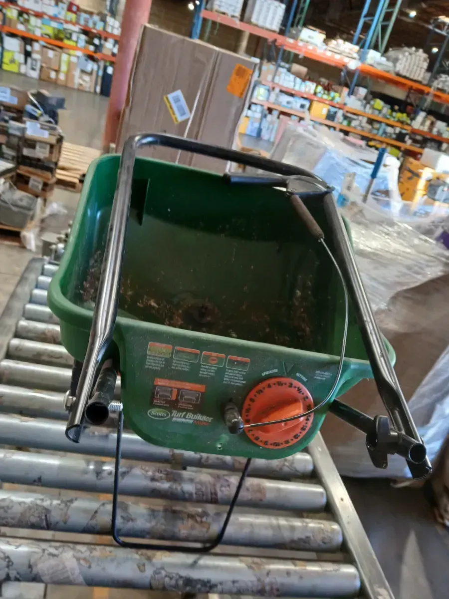 Scotts Turf Builder Mini Broadcast Spreader - image 1