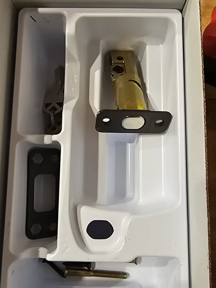 SmartCode 270 Traditional Venetian Bronze Touchpad Single Cylinder Electronic Deadbolt Featuring SmartKey Security - image 4