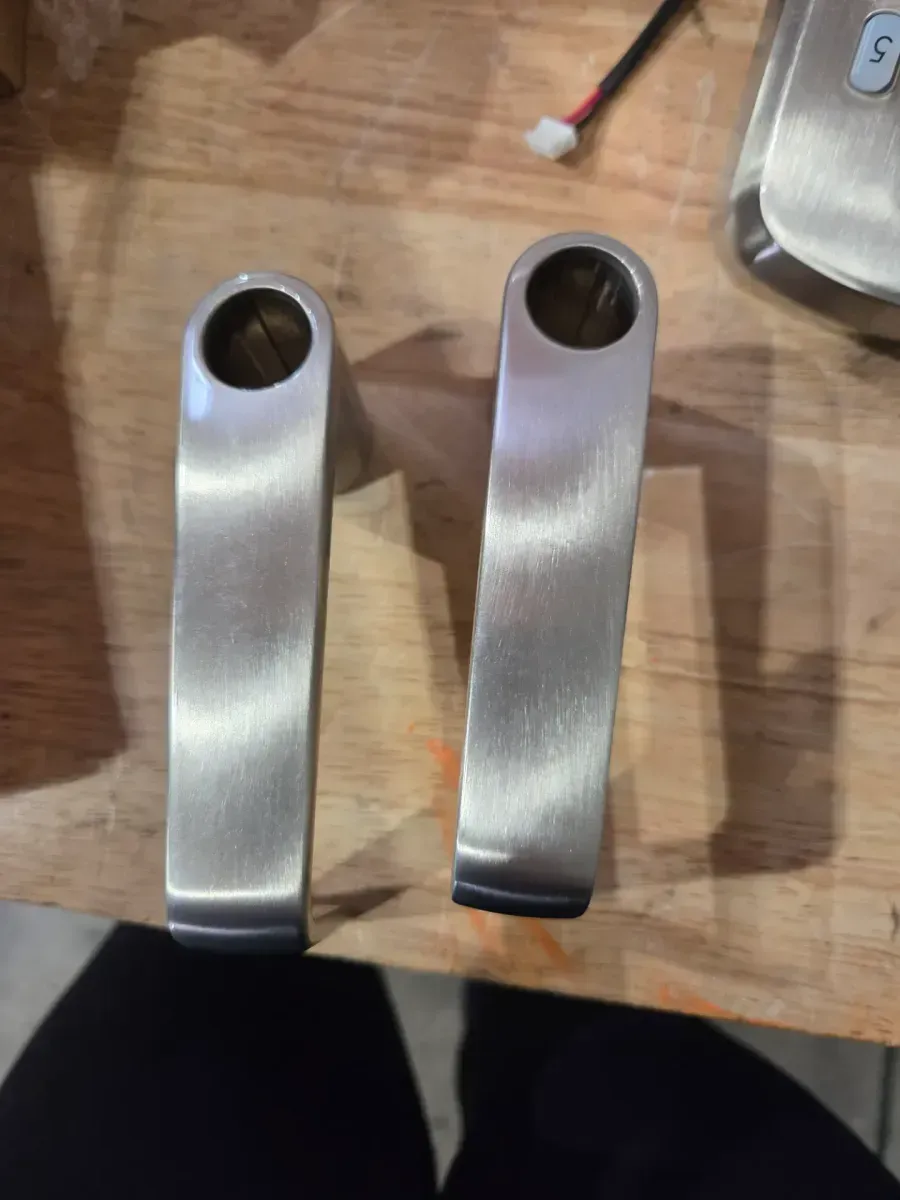 SmartCode 955 Satin Nickel Light Commercial Electronic Keypad Deadbolt with Kingston Handle For High Traffic Durability - image 5