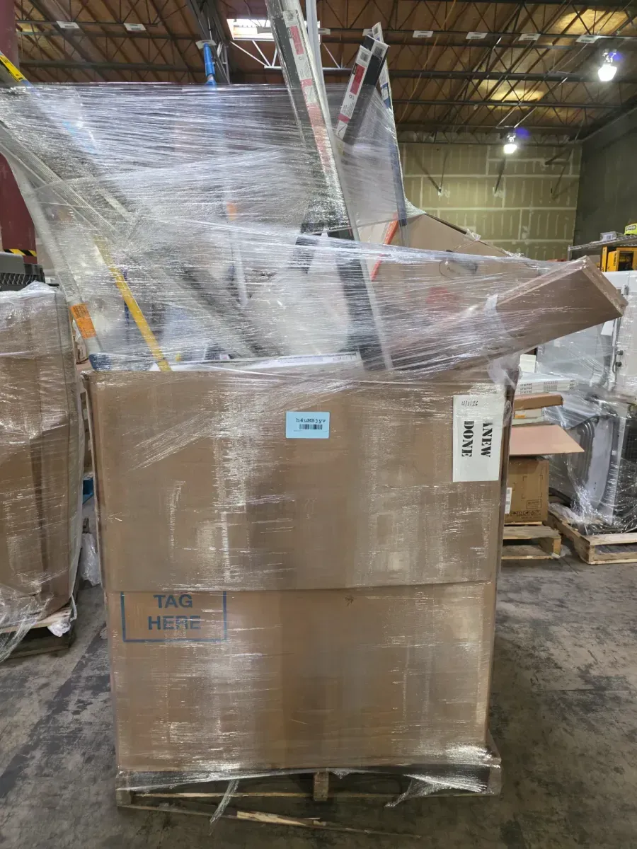 Mixed Merchandise Pallet in Gaylord Box - image 1