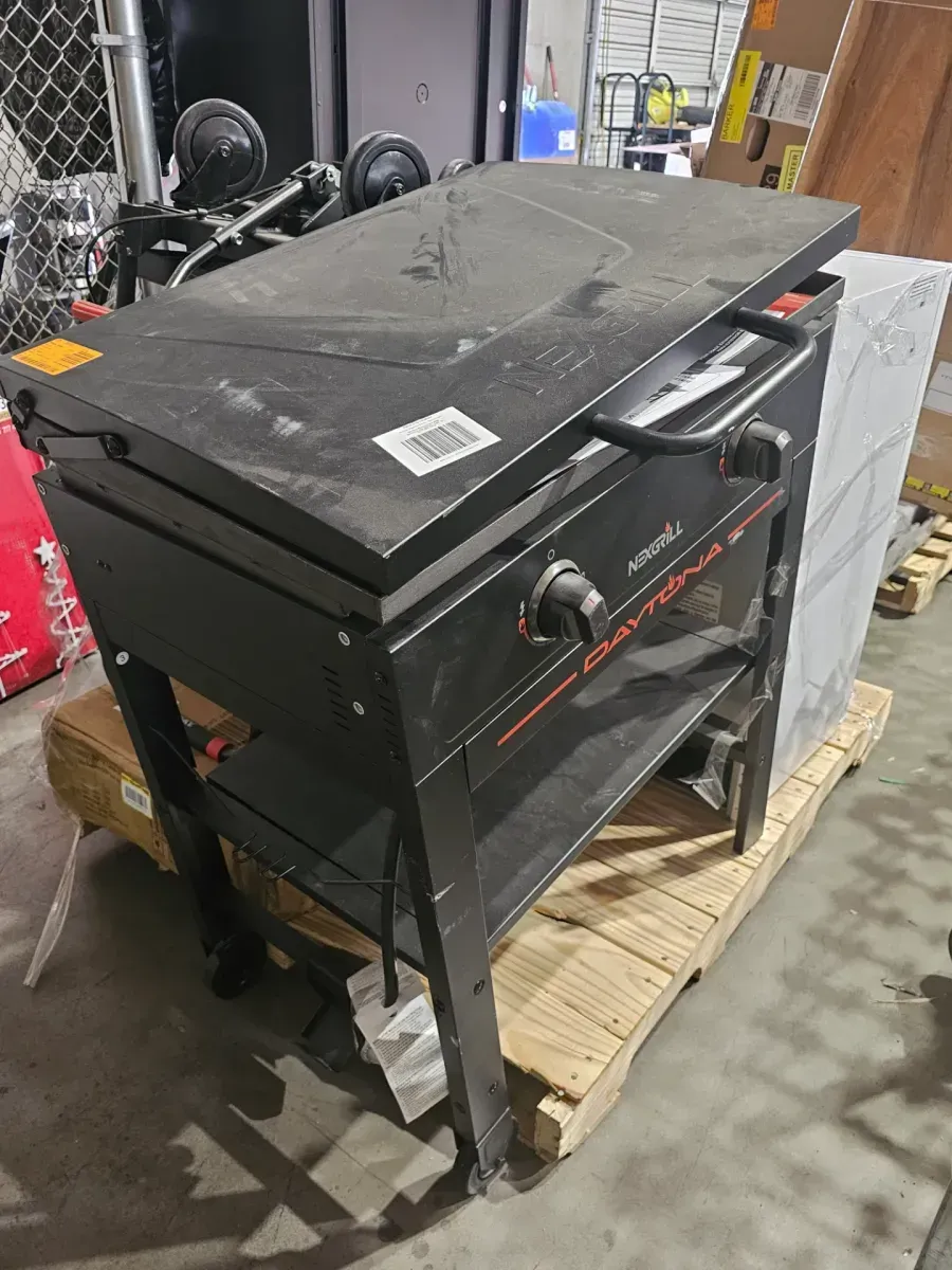 Daytona 2-Burner Propane Gas Grill 28 in. Flat Top Griddle in Black with Lid - image 2