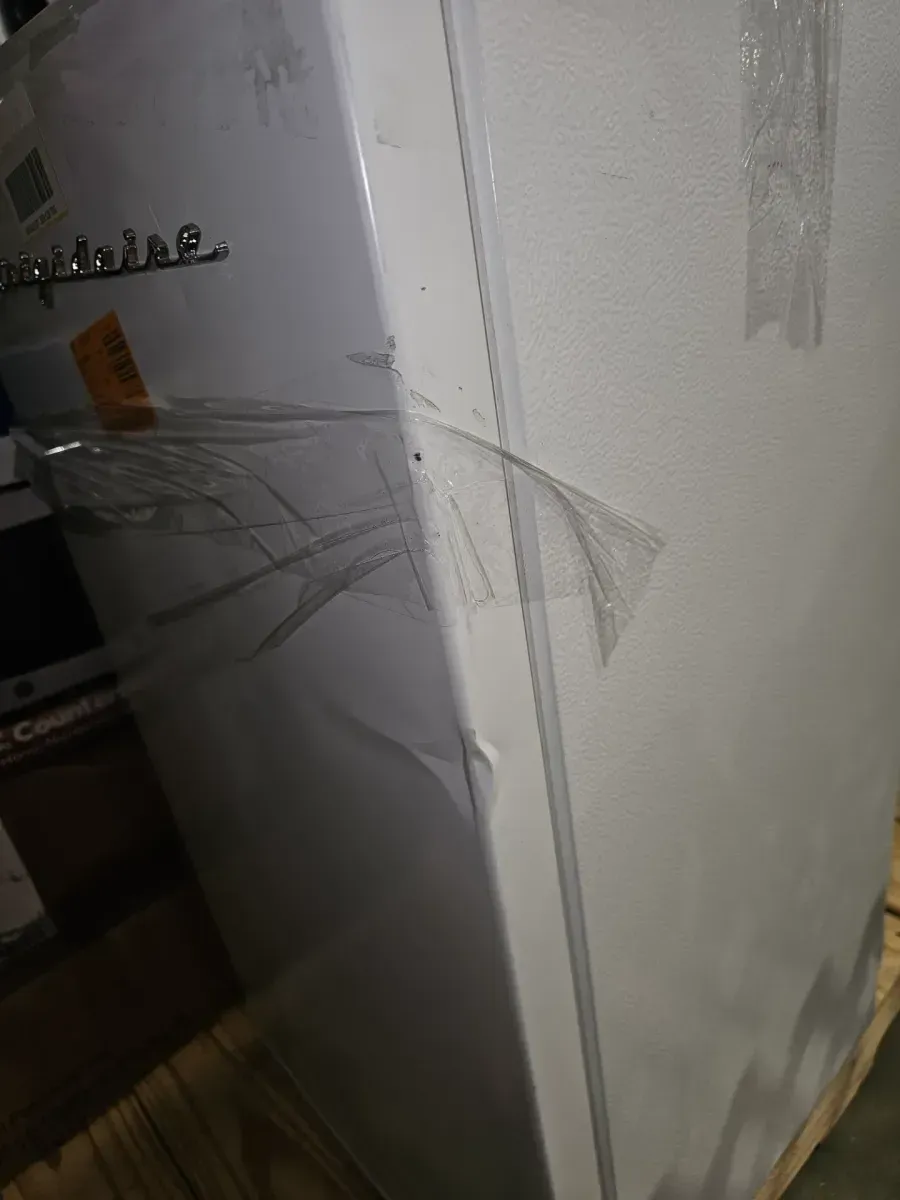 3.2 cu. ft. Retro Mini Fridge in White - image 7