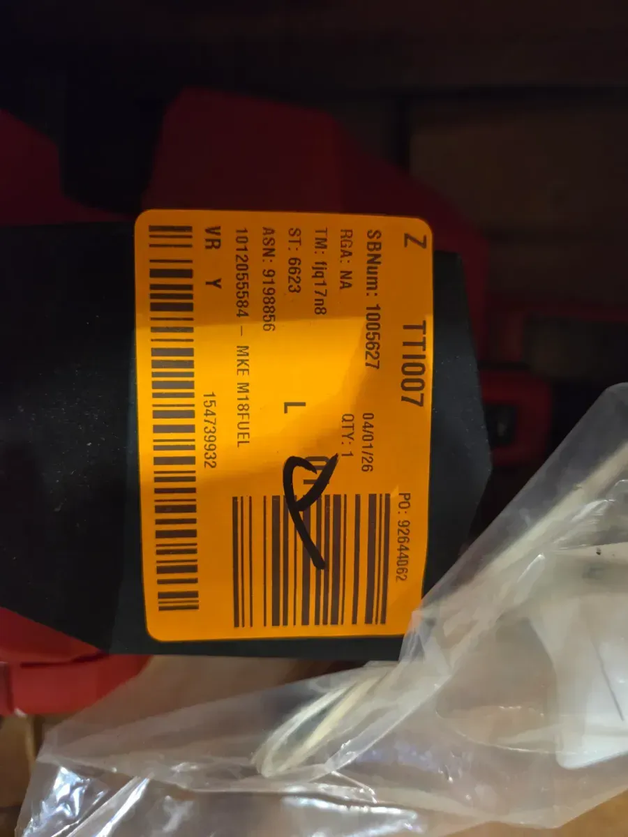 M18 FUEL 18V Brushless Cordless 20 in. Dual Battery Chainsaw Kit with (2) 8.0 Ah FORGE Batteries, Dual Bay Rapid Charger - image 7