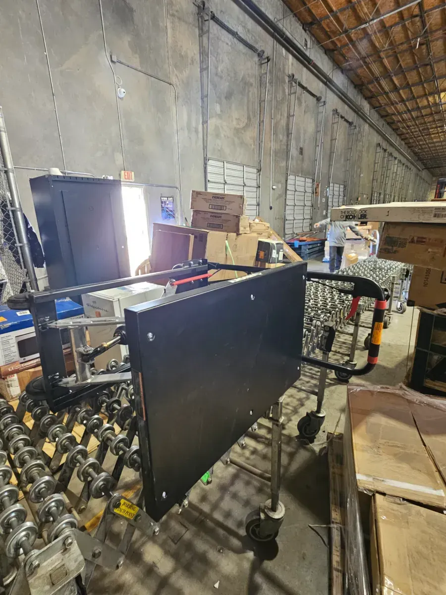 Husky 500 lb. Hydraulic Lift Table - image 2