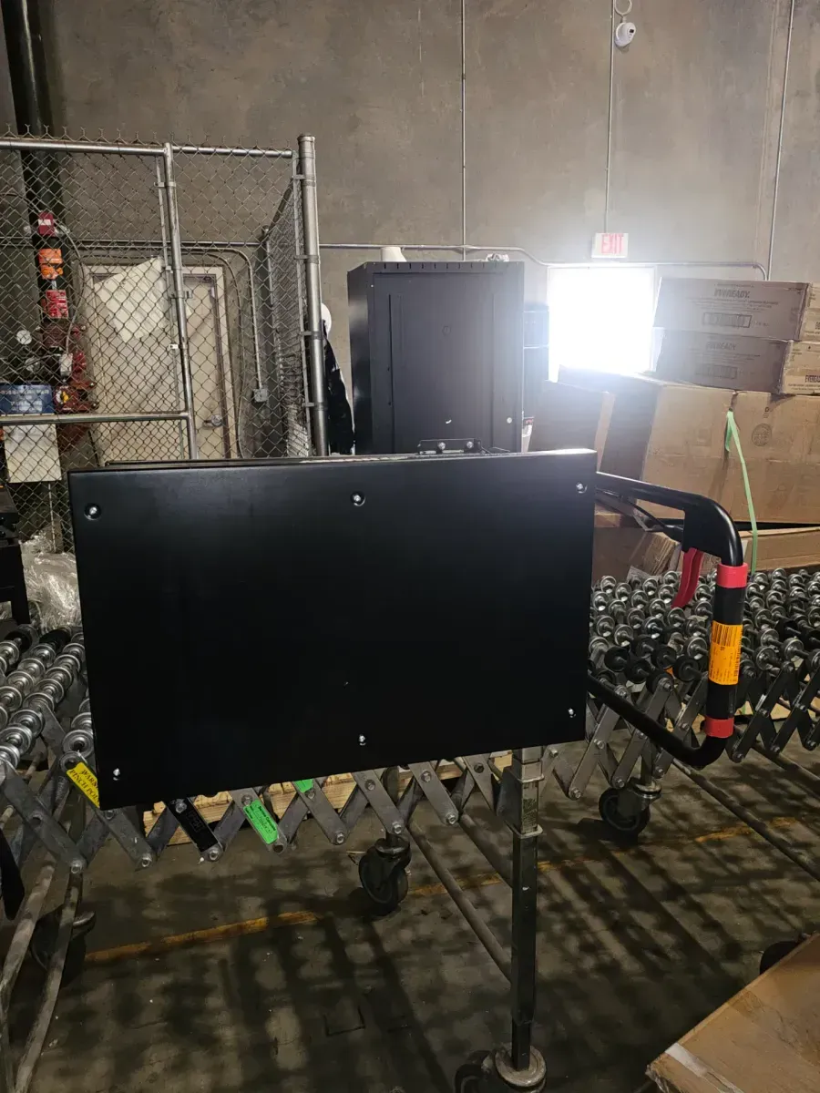 Husky 500 lb. Hydraulic Lift Table - image 5