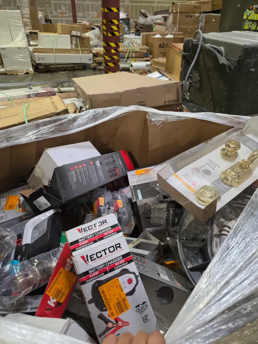 Large Unidentified Item on Pallet - image 2