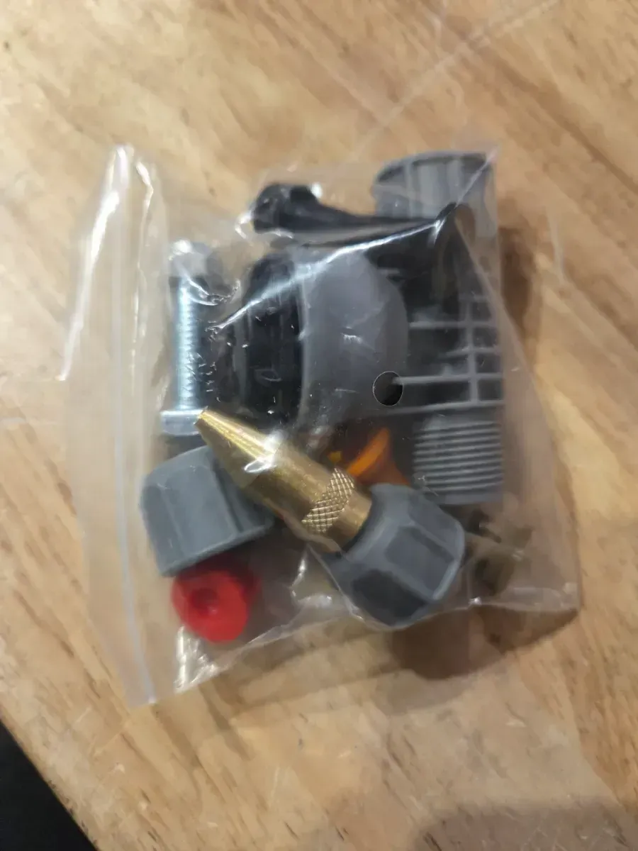 4 Gal. Backpack Sprayer - image 6