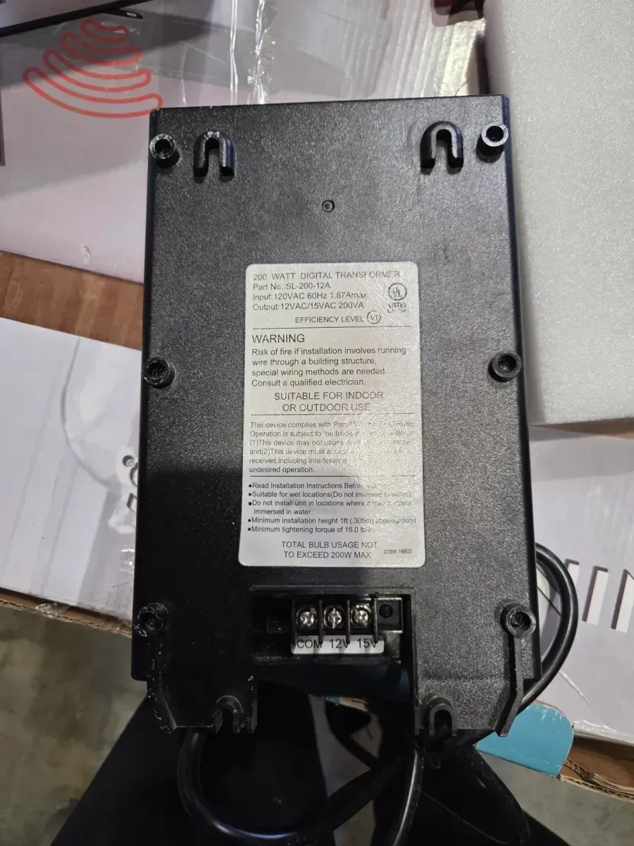 Hampton Bay Low-Voltage 200-Watt Landscape Lighting Transformer with Dusk to Dawn Sensor - image 3