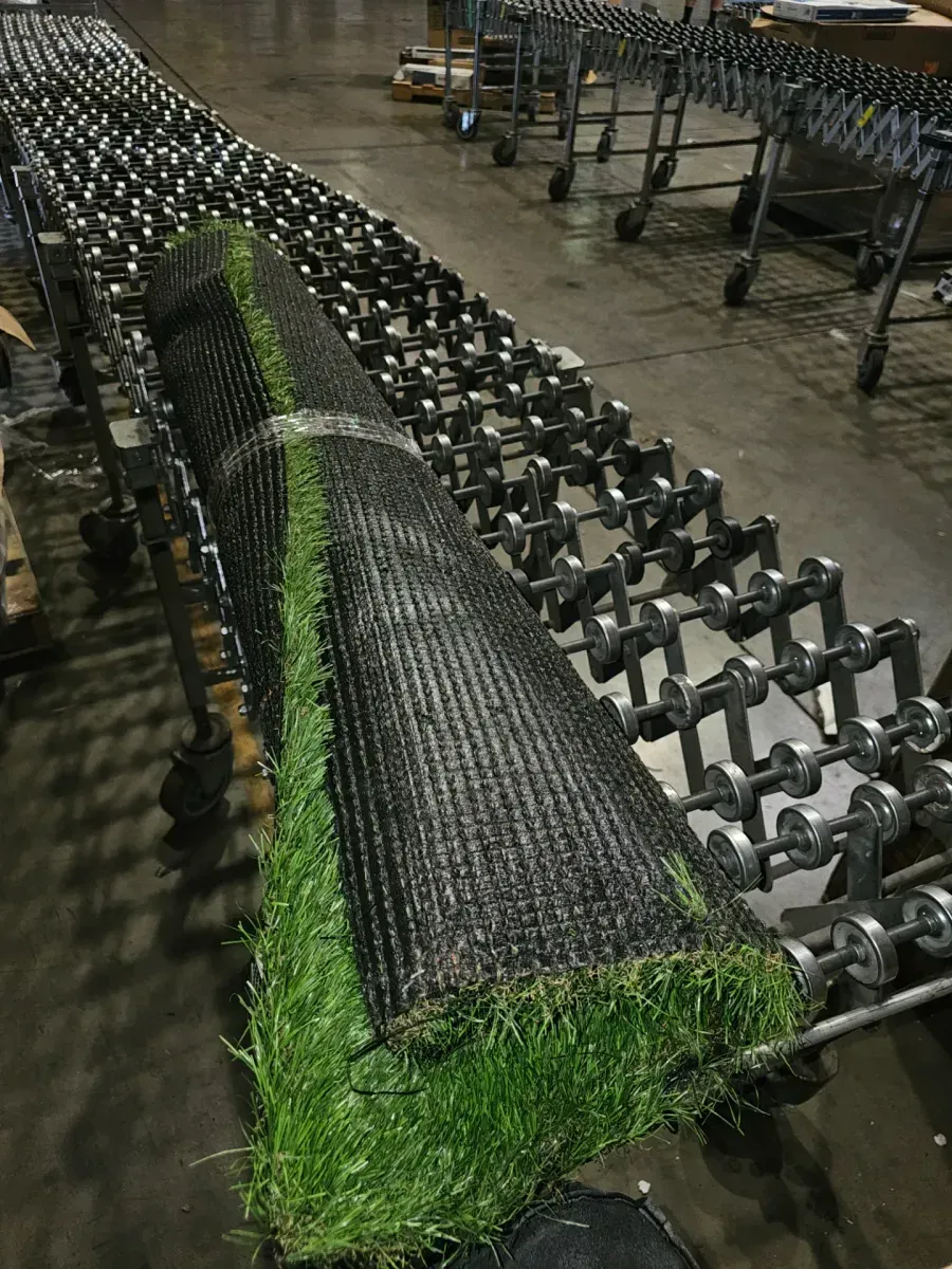 Artificial Grass Turf Roll for Landscaping - image 2