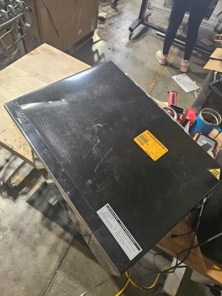 19 in. 0.9 cu. ft. 900-Watt Countertop Microwave Oven in Stainless Steel with Convection and Air Fry - image 3