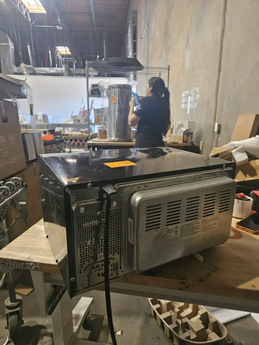 19 in. 0.9 cu. ft. 900-Watt Countertop Microwave Oven in Stainless Steel with Convection and Air Fry - image 4