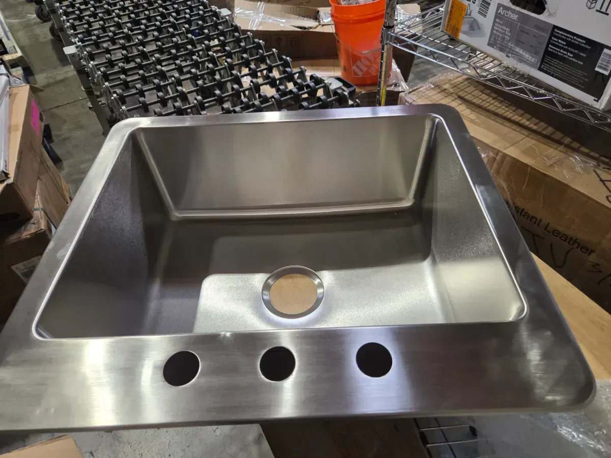 Avenue 25 in. Drop-In/Undermount Single Bowl 18-Gauge Stainless Steel Kitchen Sink with Accessories - image 2