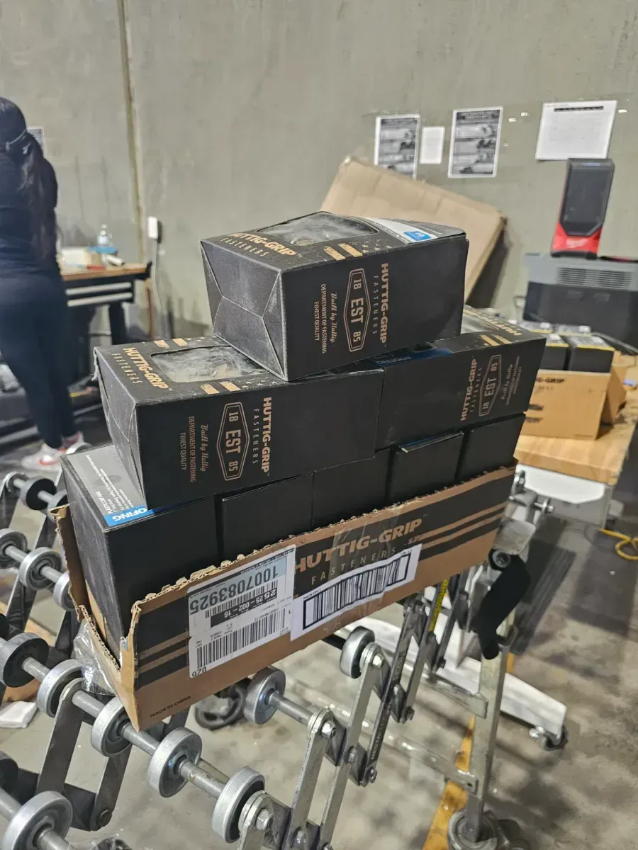 Huttig-Grip Fasteners 1" Ring Shank Round Cap Nails (1 lb Box) - image 3