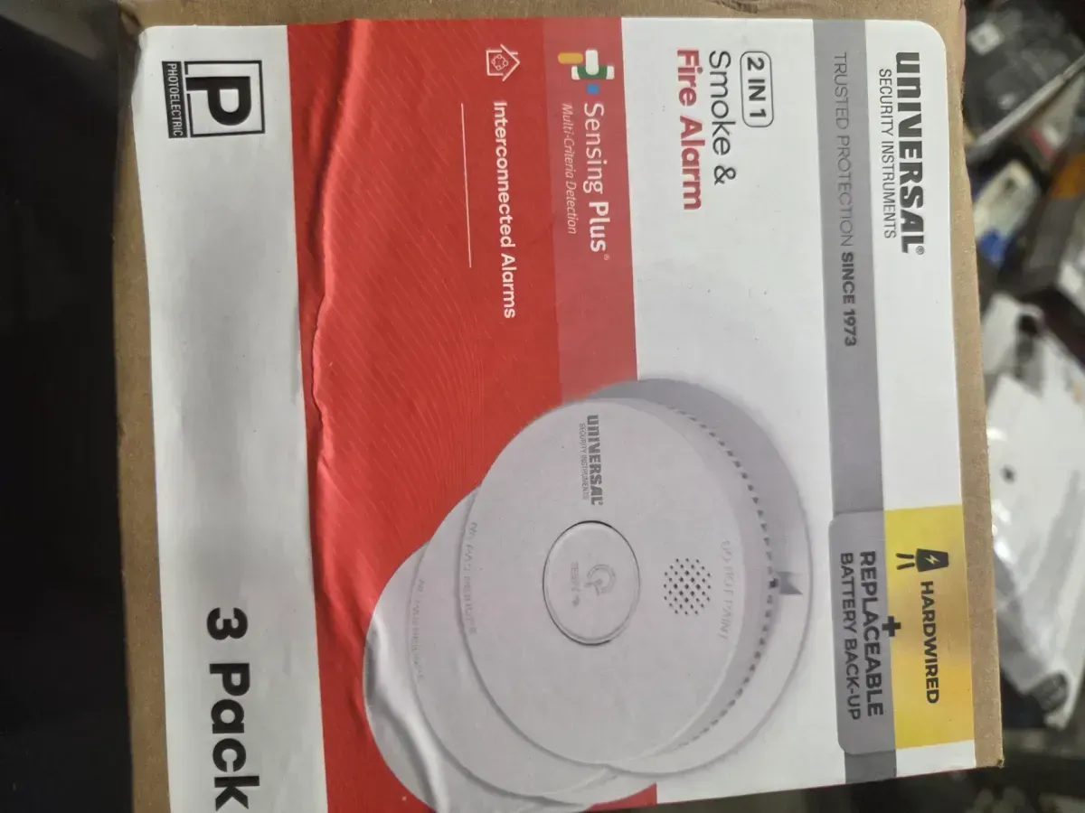 (3-Pack) Hardwired and 1-Year Replaceable Battery Backup Smoke Detector with Photoelectric Sensor - image 3