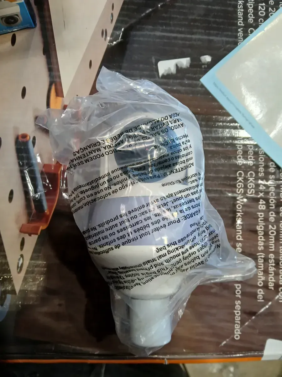 Motion Detecting 360-Degree Indoor/Outdoor Wi-Fi Home Security Camera with Light - image 4