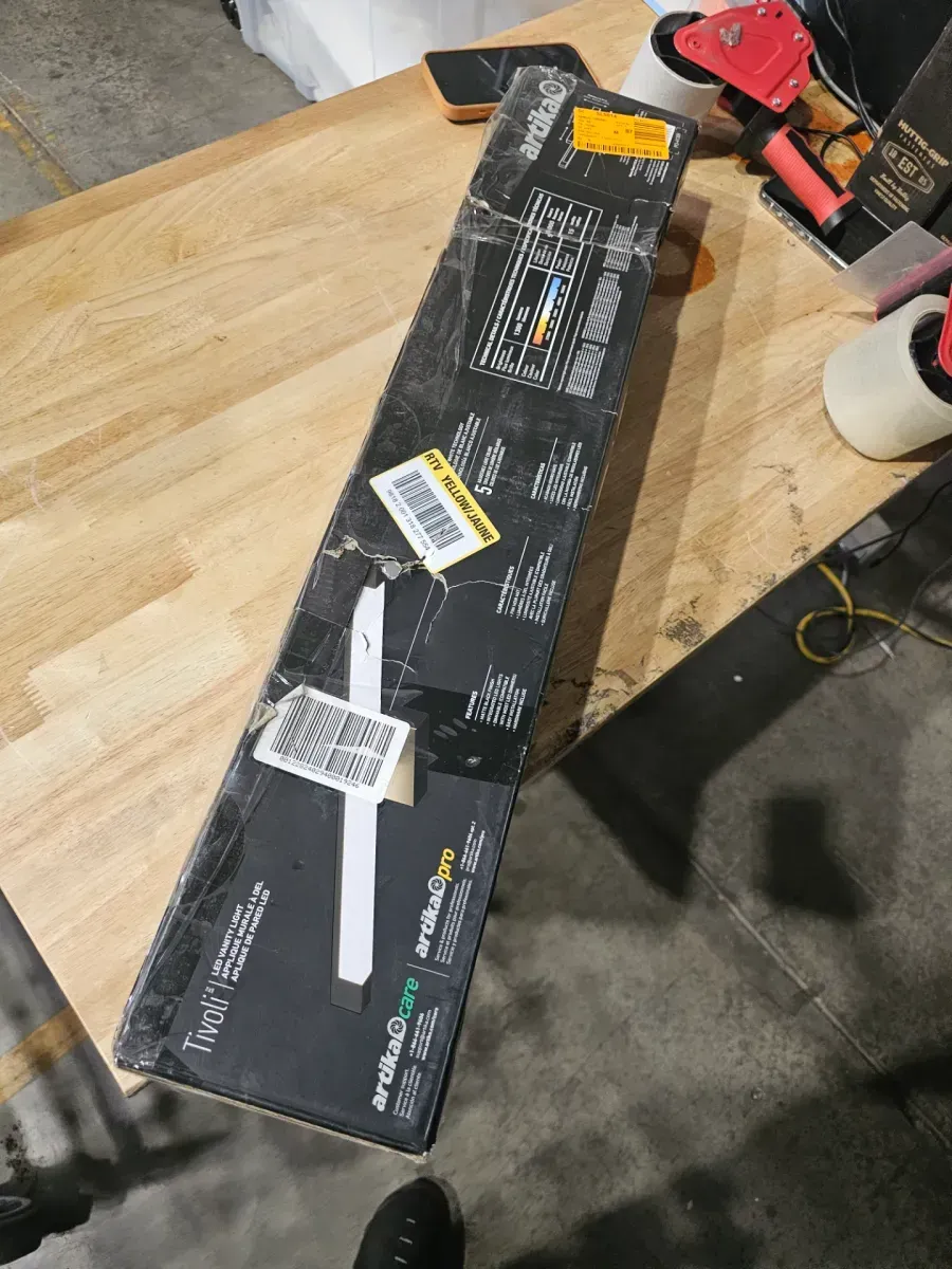 Tivoli 27 in. 1-Light Matte Black Modern Integrated LED Vanity Light Bar for Bathroom - image 4