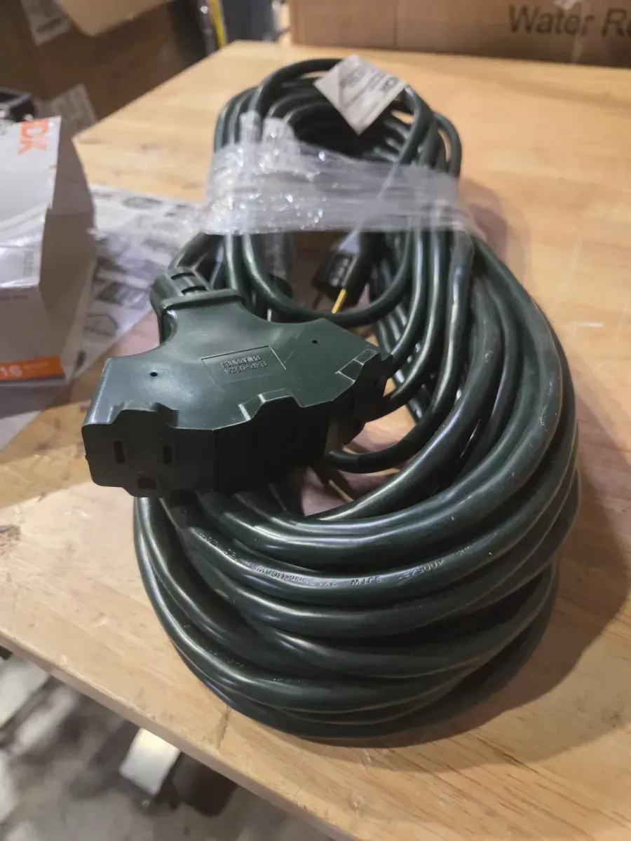 75 ft. 16/3 Light Duty Indoor/Outdoor Extension Cord with Multiple Outlet Triple Tap End, Green - image 3