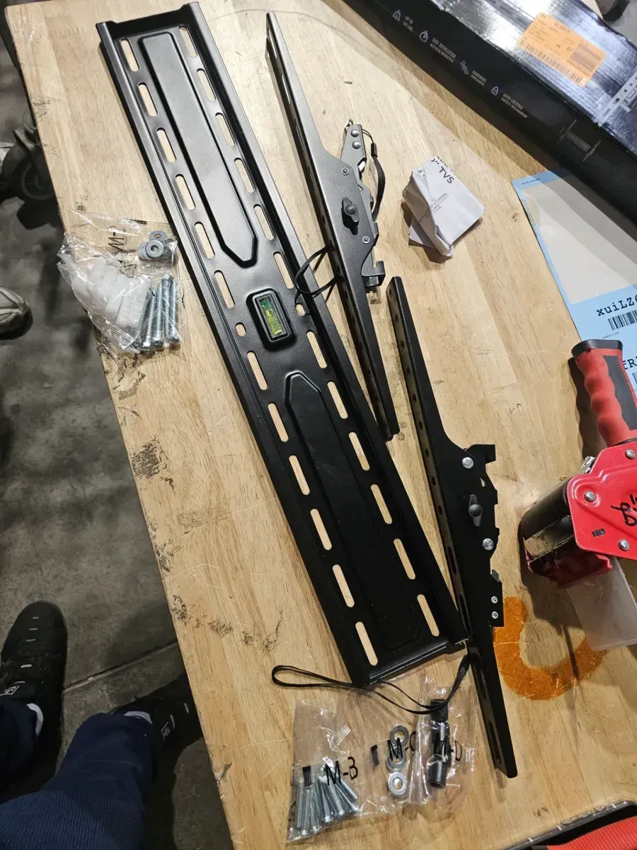 Link2Home Tilting Wall Mount for 37-90 Inch TVs - image 2