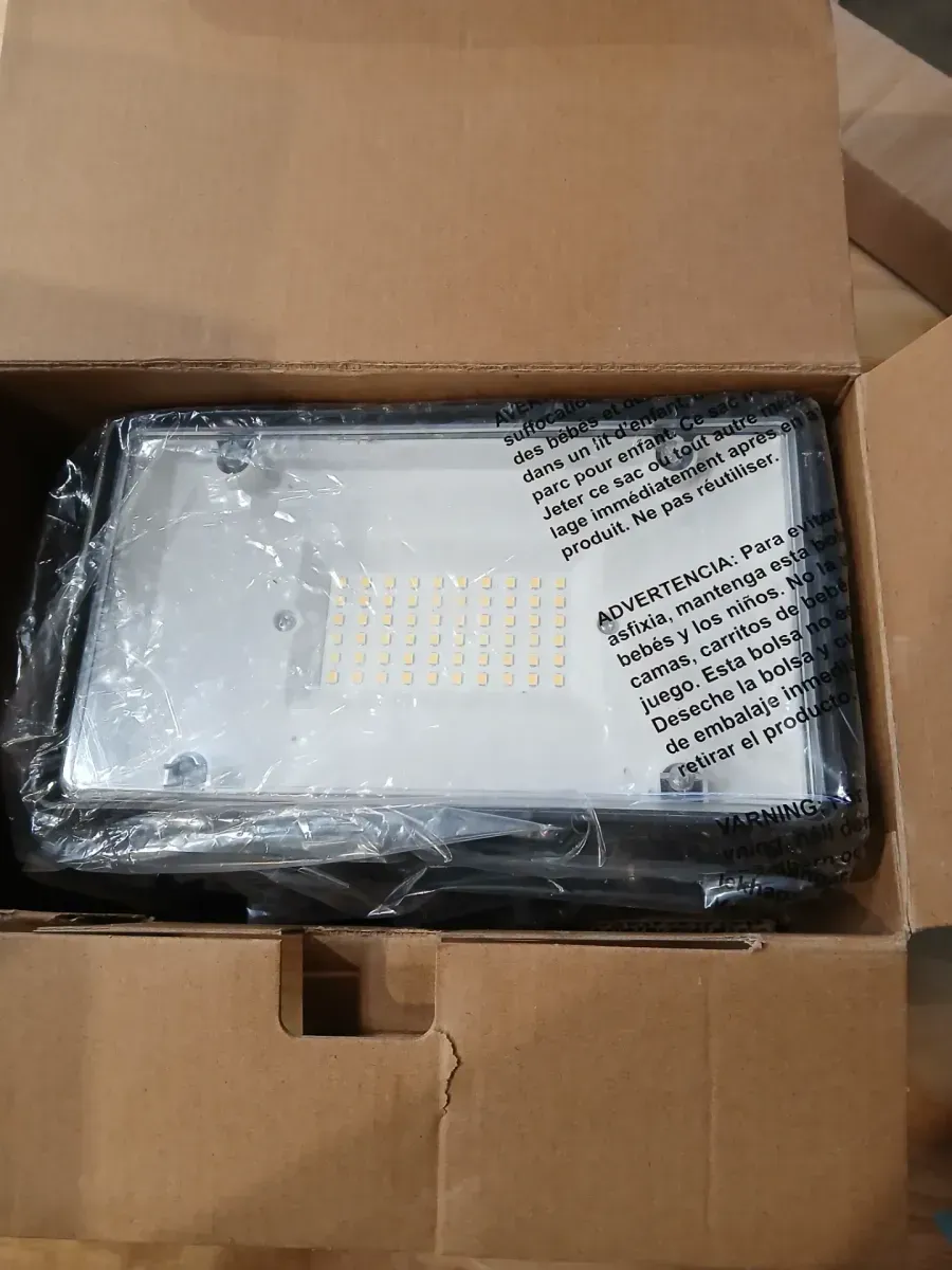 1000/3000/5000 Lumen Select Integrated LED Selectable 5CCT Bronze Dusk to Dawn or Motion Sensing Flood Light - image 3