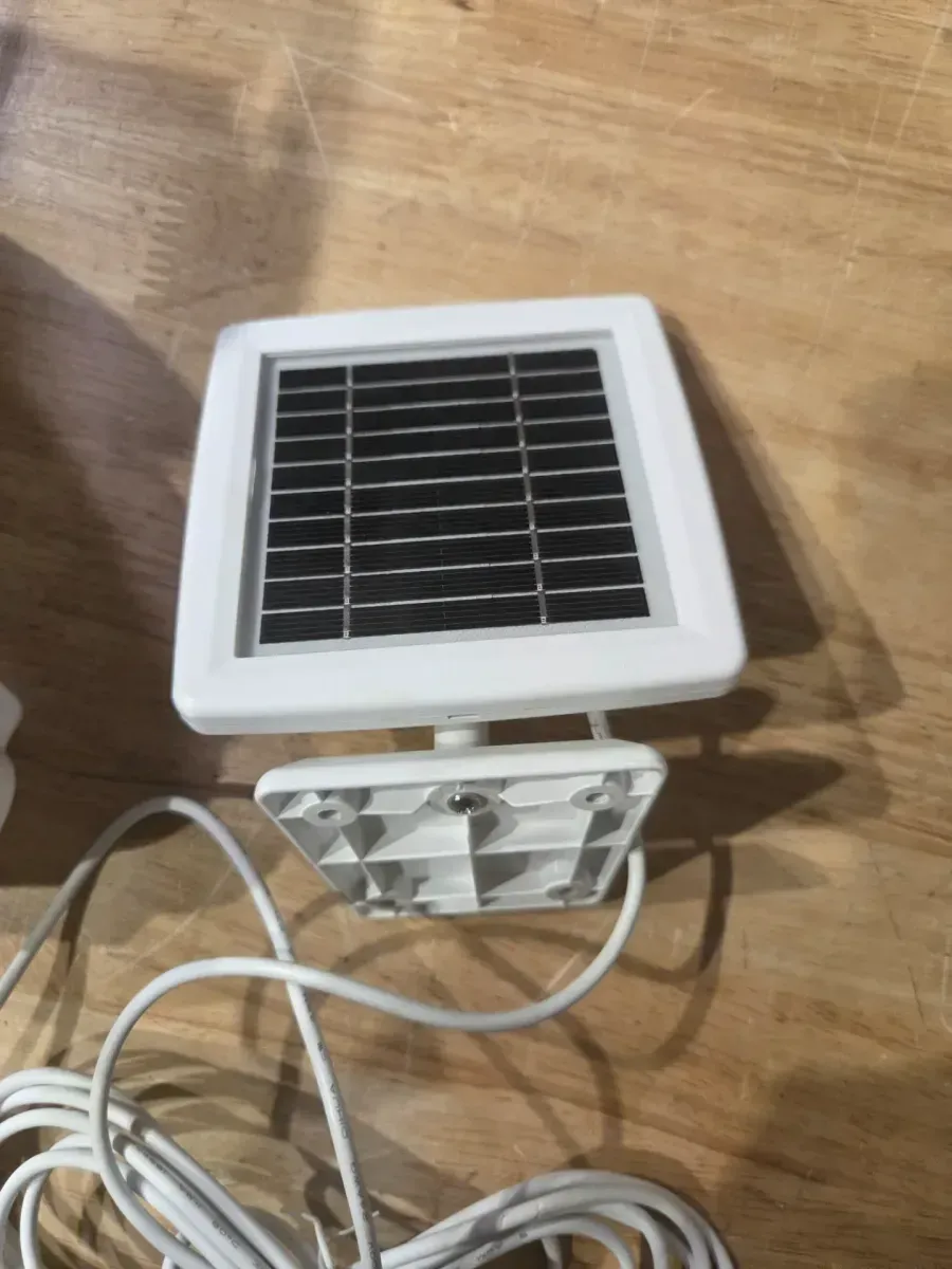 180° White Motion Sensor Solar Powered Outdoor 2-Head LED Security Flood Light 500 Lumens - image 2