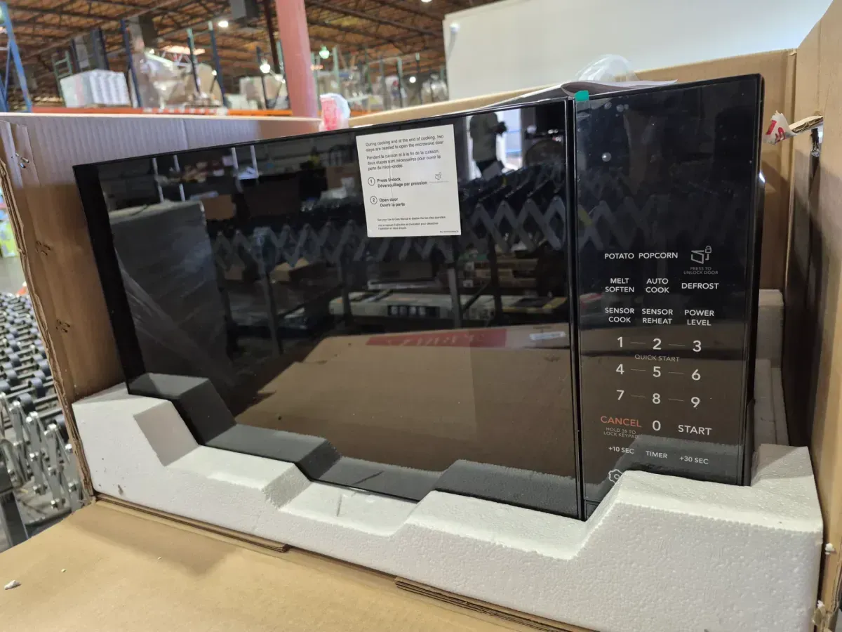 2.2 cu ft 24 in Electric Built-In Microwave with Sensor Cook in Stainless Steel - image 3