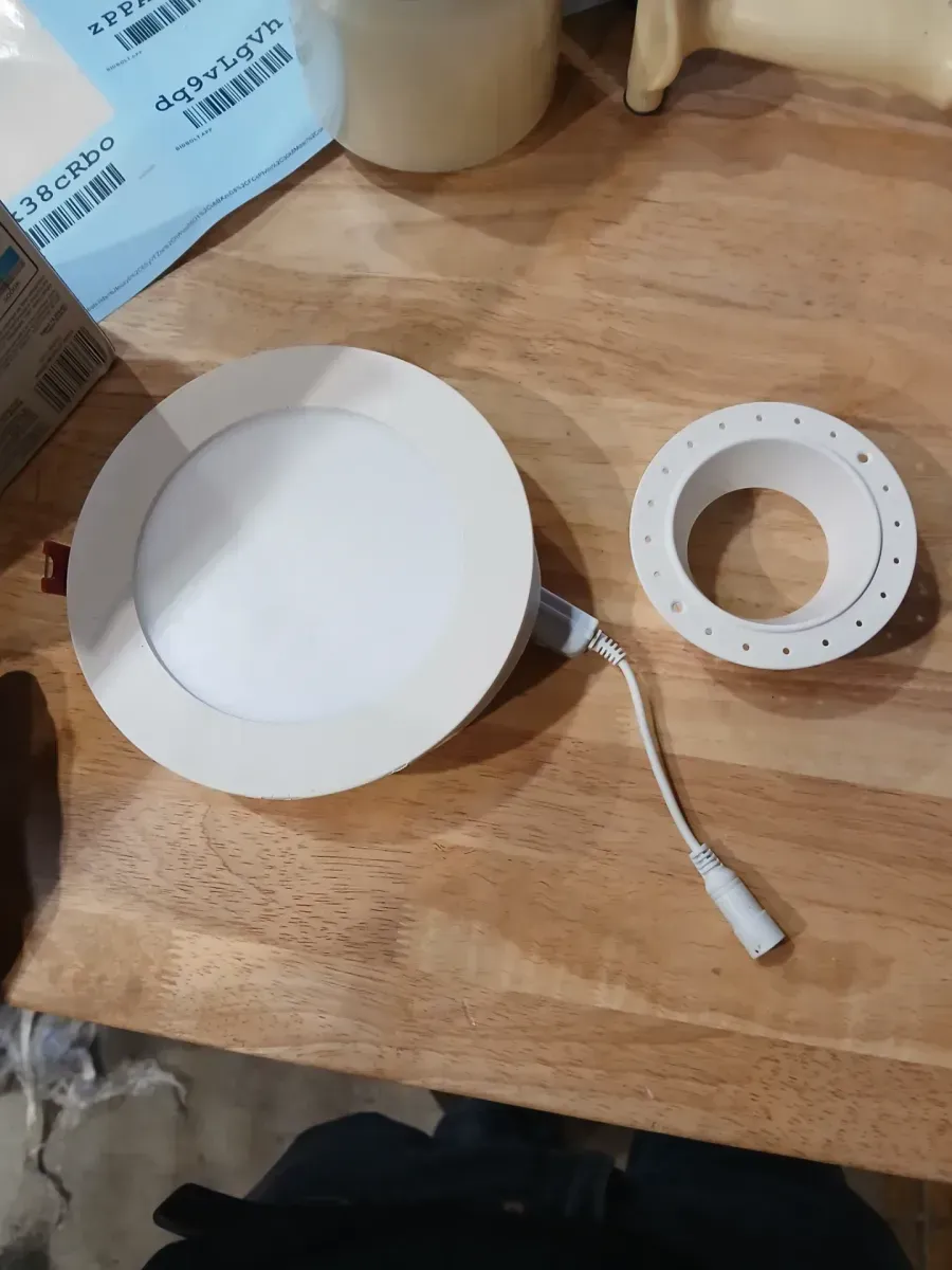 Premium Series 6 in. LED, 2-Level Lumen Select, Ultraslim Canless Recessed Light, Adjustable CCT - image 3