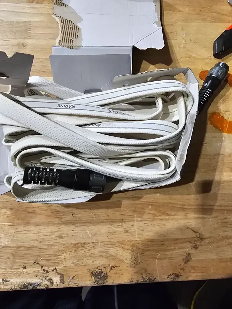 1/2 in. x 25 ft. Marine and RV Hose (100 ft. Herringbone Hose Pot, 1/2 in. x 25 ft. Marine/RV Hose, and 8-Pattern Adjustable Nozzle Combo) - image 3