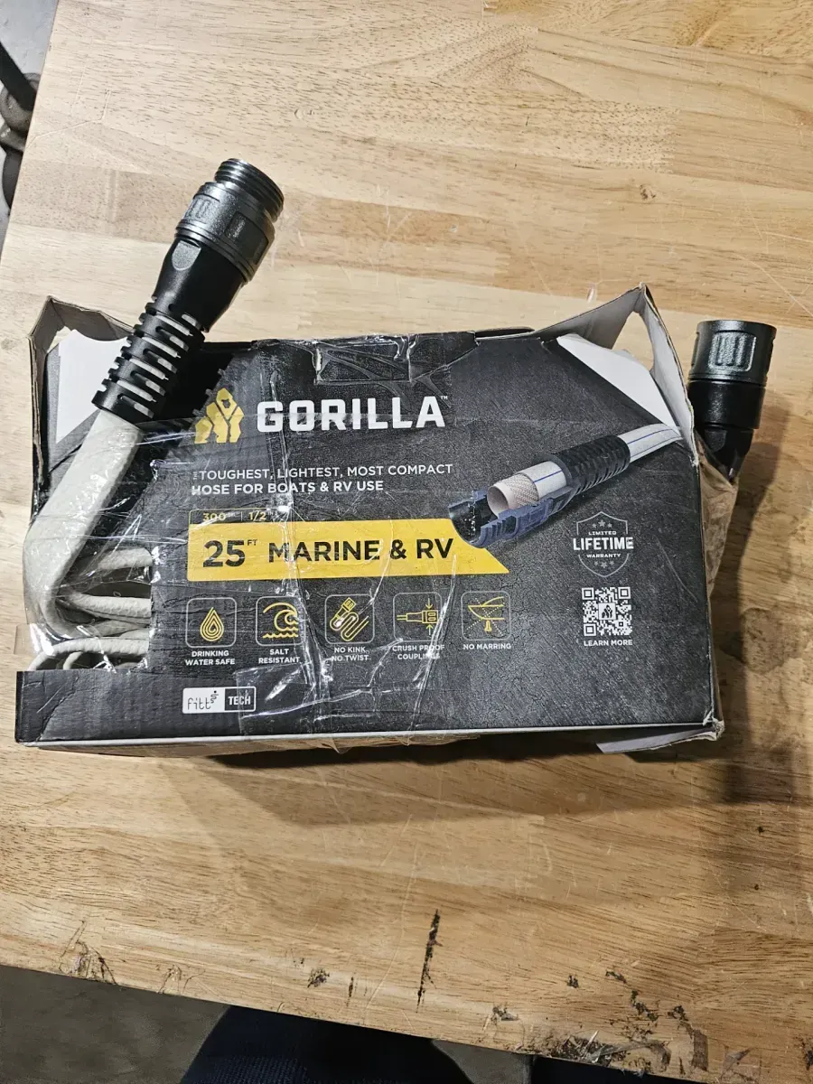 1/2 in. x 25 ft. Marine and RV Hose (100 ft. Herringbone Hose Pot, 1/2 in. x 25 ft. Marine/RV Hose, and 8-Pattern Adjustable Nozzle Combo) - image 4