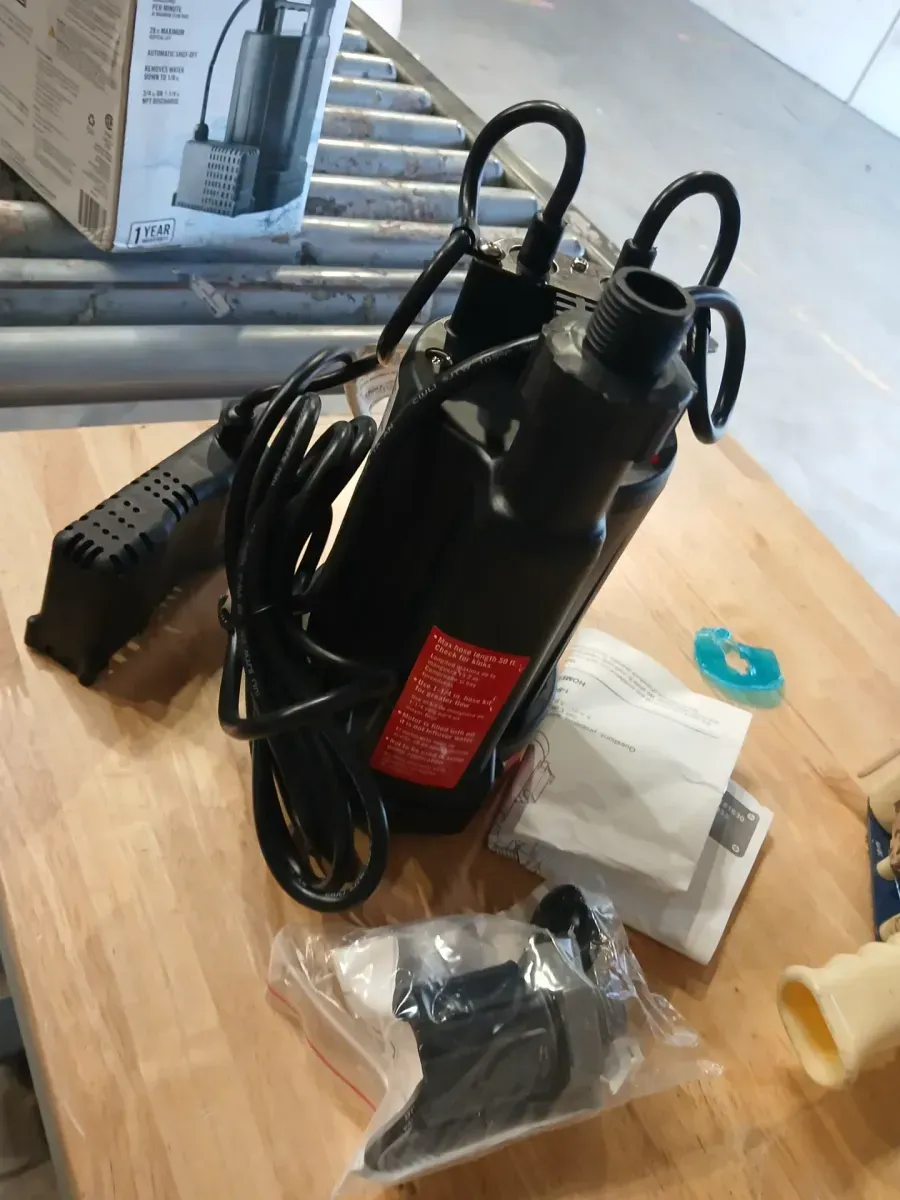 Everbilt 1/3 HP Automatic Utility Pump - image 2