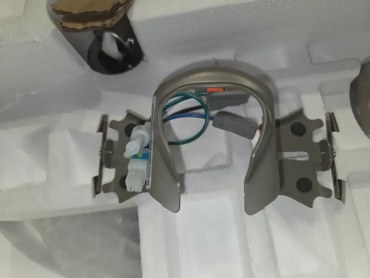 Antero 44 in. Hunter Express Indoor Matte Silver Ceiling Fan with Light Kit Included - image 5