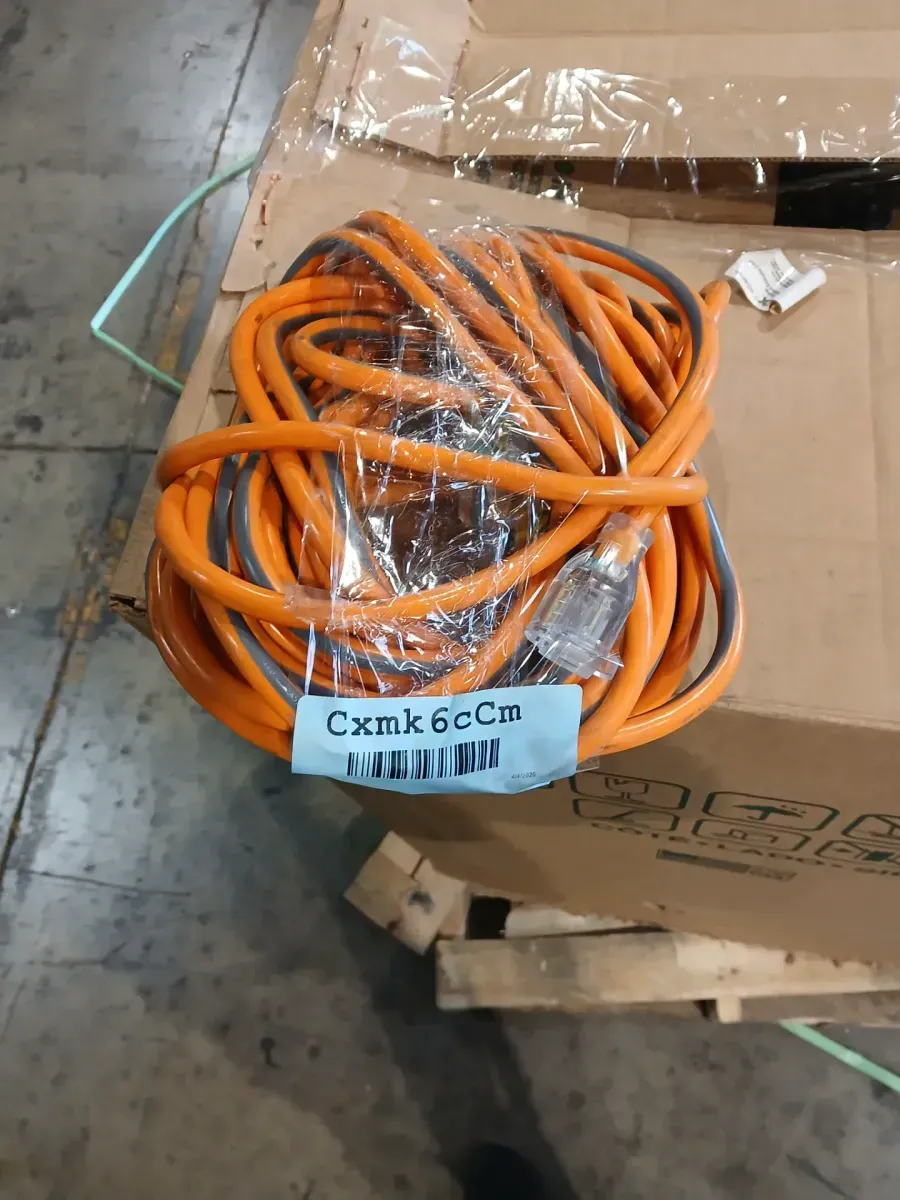 50 ft. 12/3 SJTW Multi-Outlet (3) Outdoor Heavy-Duty 15 Amp Contractor Extension Cord with Power Light Block - image 2