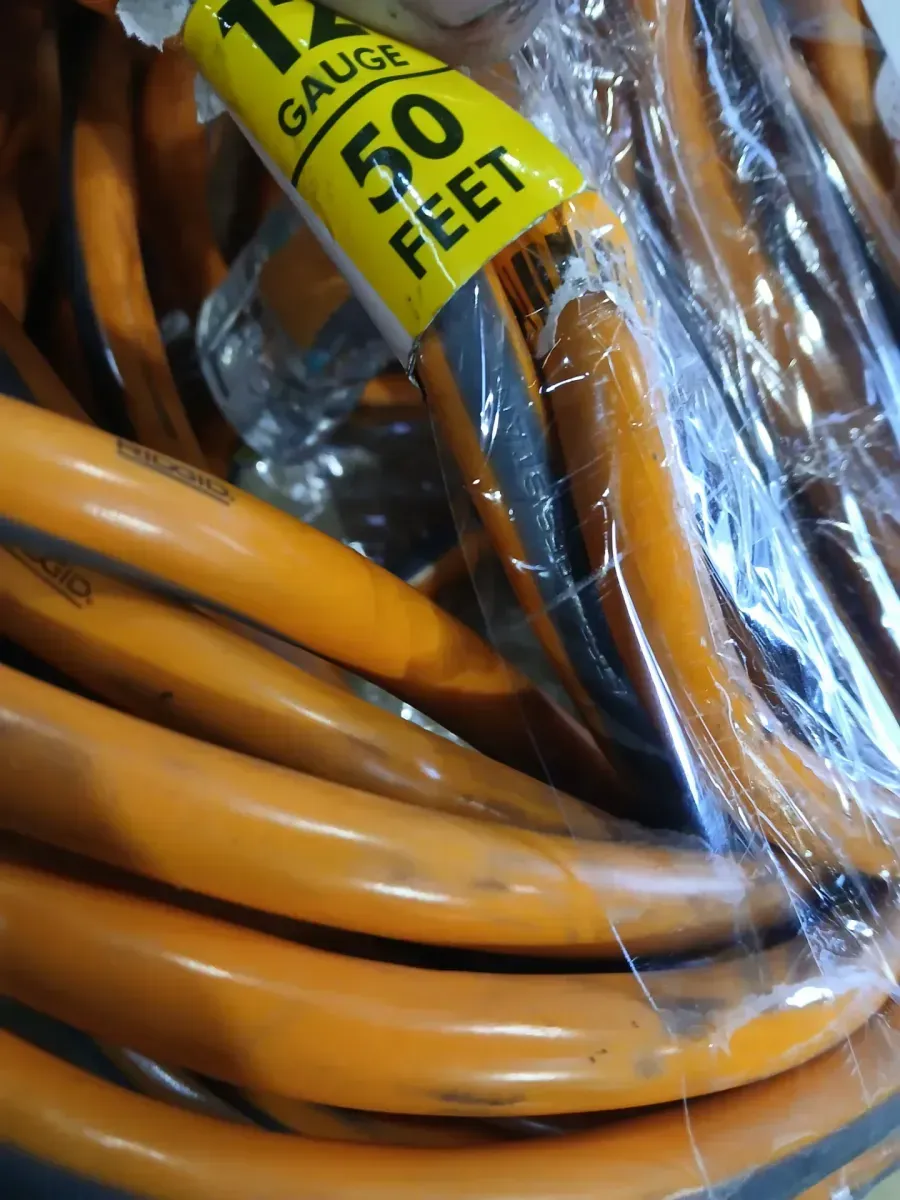 50 ft. 12/3 SJTW Multi-Outlet (3) Outdoor Heavy-Duty 15 Amp Contractor Extension Cord with Power Light Block - image 3