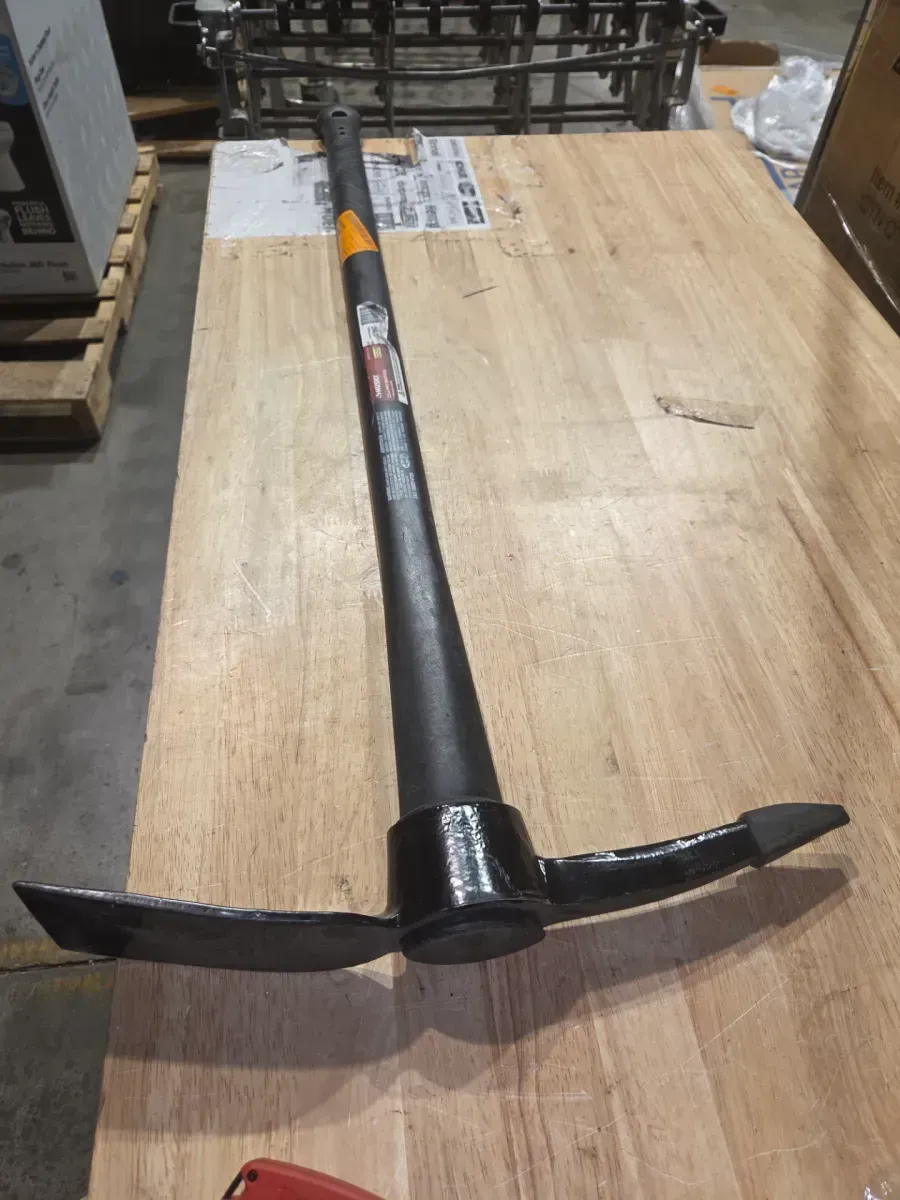 2.5 lb. Pick Mattock with 36 in. Fiberglass Handle - image 2
