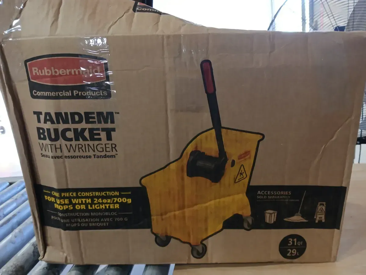 31 Qt. Tandem Mop Bucket - image 3