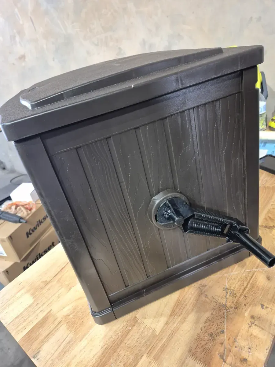 Suncast 150' Wicker Style Hose Reel with Watering Accessories Bundle - image 3