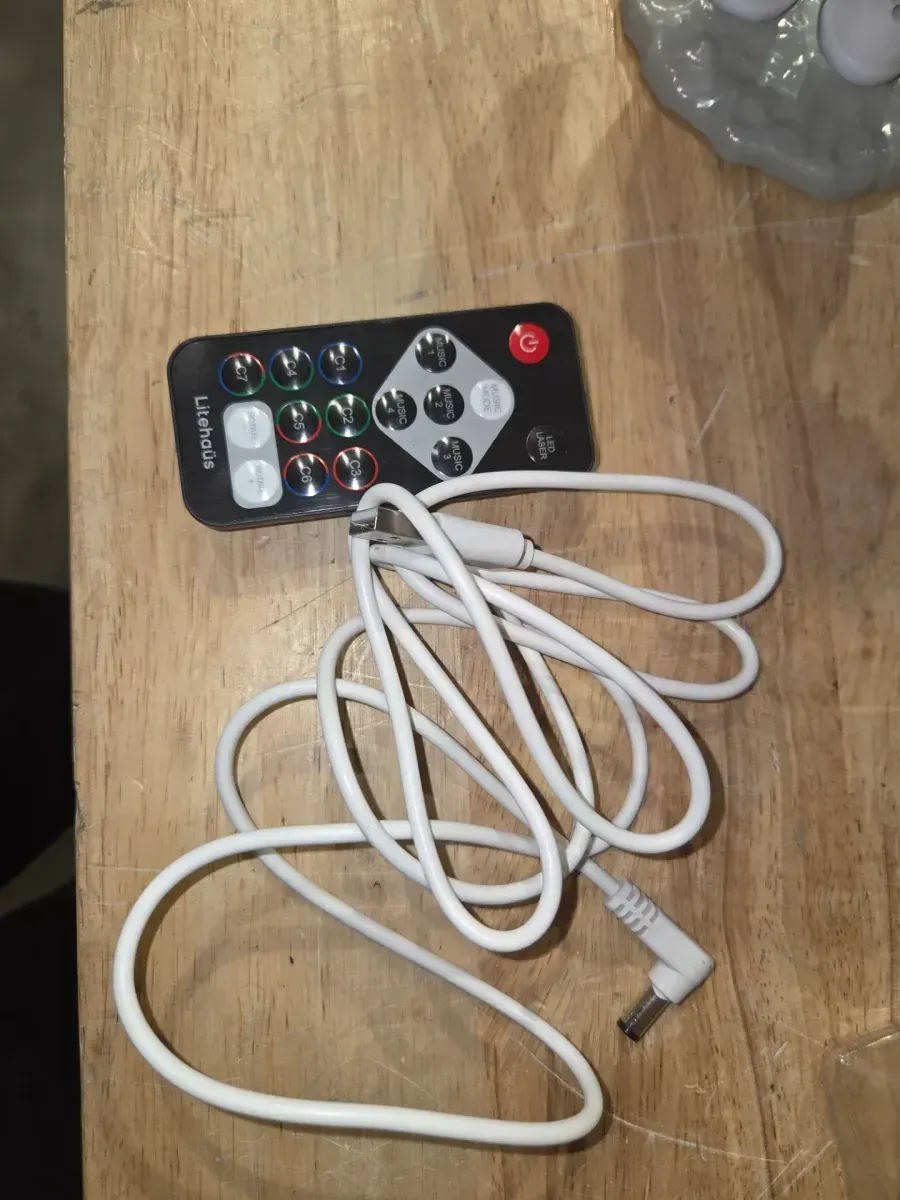 Unbranded 9.25 in. Sound React Multi-Color Integrated T10 1W LED Astronaut Galaxy Night Light - image 4