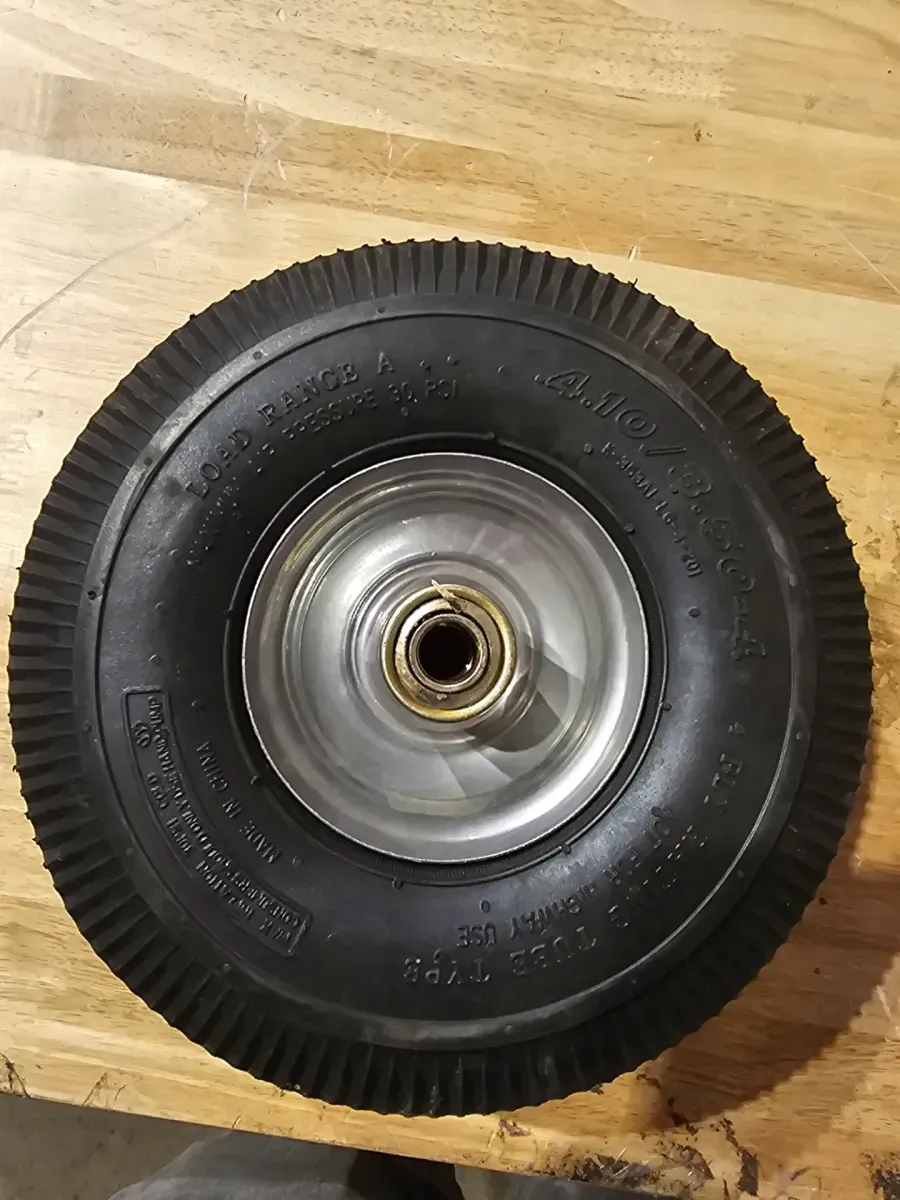 4.10/3.50-4 Sawtooth Tire with Rim (5/8" Bearing - image 2