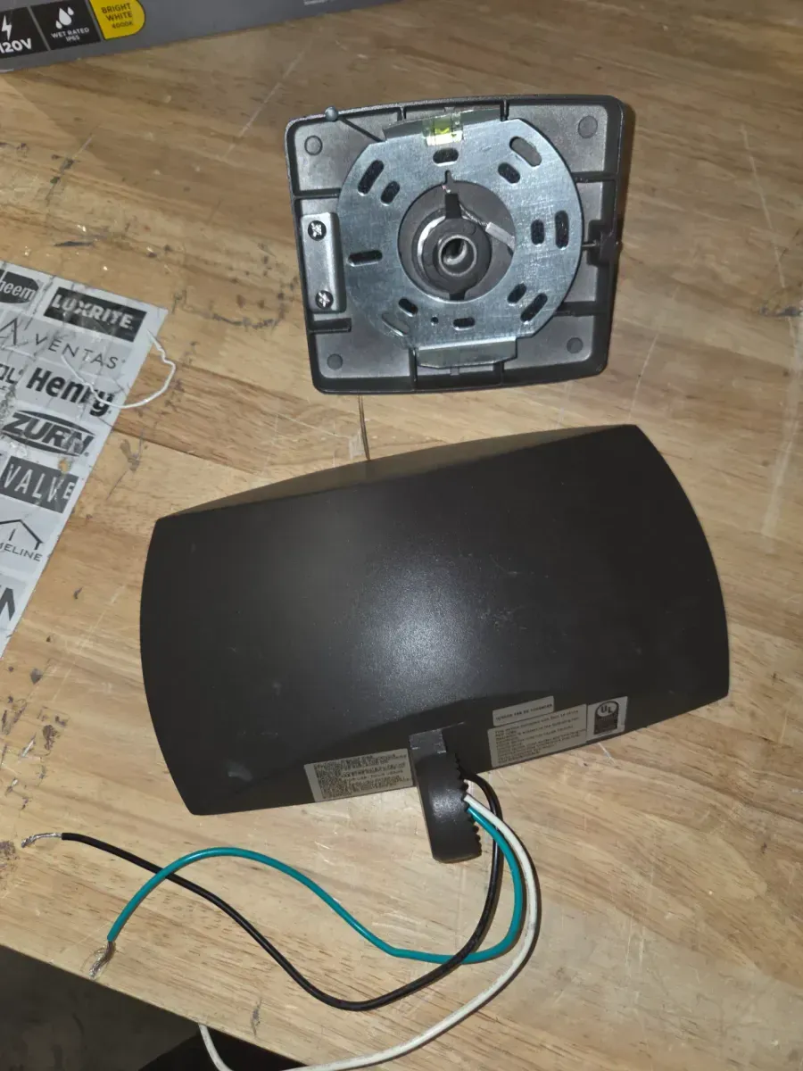 ARFL 200-Watt Equivalent, 3000 Lumen, 4000k CCT, Integrated LED, Arch Wall Flood Light, Bronze - image 3